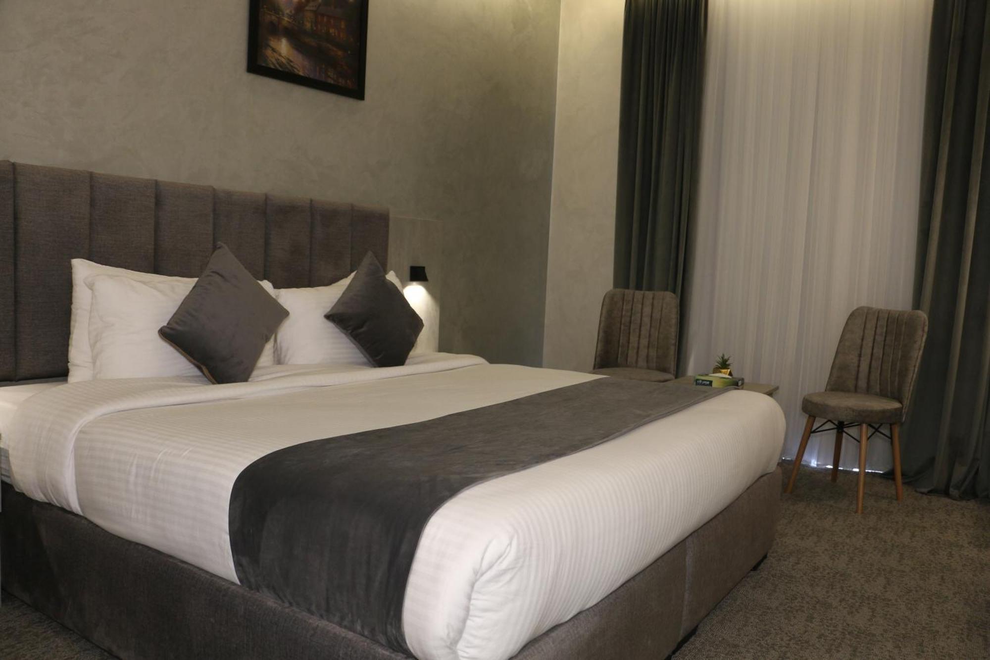 Kaya Hotel Amman Exterior photo